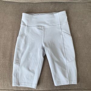 Lululemon bike shorts with pockets